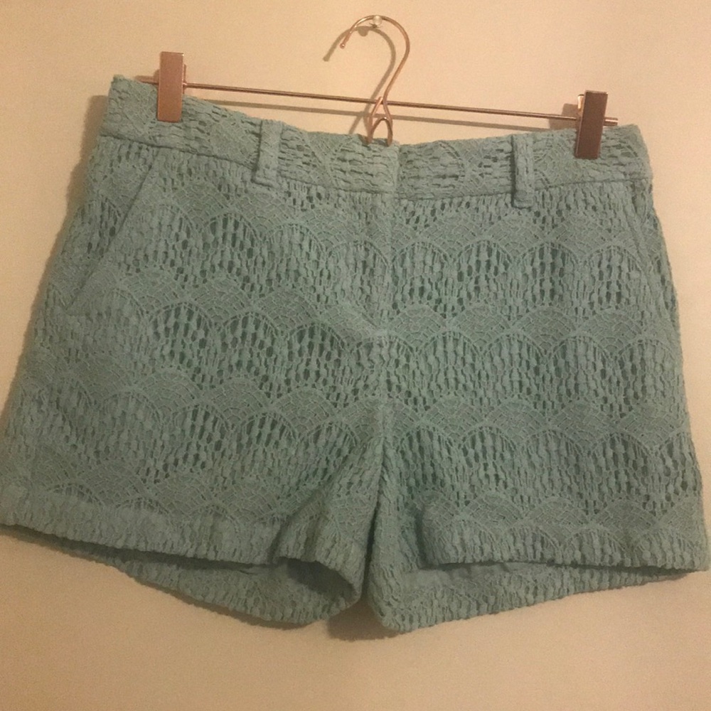 Ann Taylor lift sage green lace shorts. Size 4